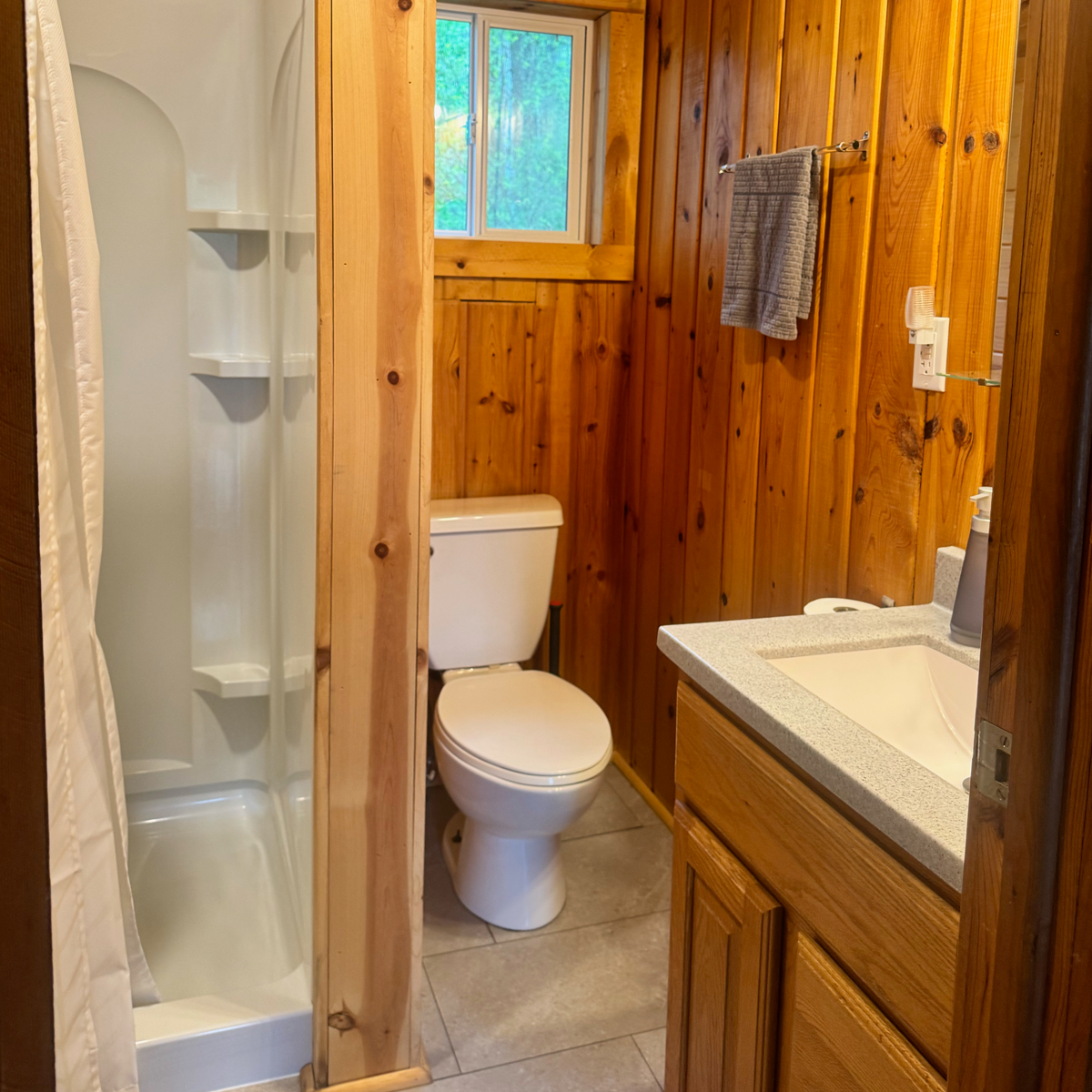Cabin 1 Bathroom